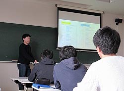 「卒業論文・ゼミナール論文発表会」を開催しました