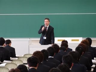 入学式およびガイダンスを行いました