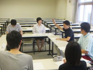 集団討論の様子　