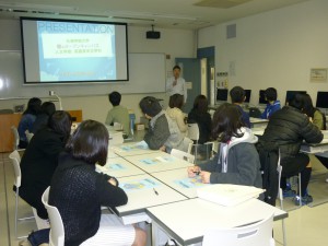 山添学科長からの学科説明。