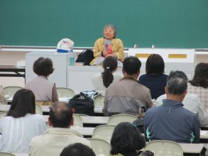 「聴く」ことの大切さを感じて－第9回・第10回人文学部公開講座