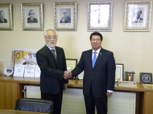 東亜大学校権総長と本学鶴丸学長