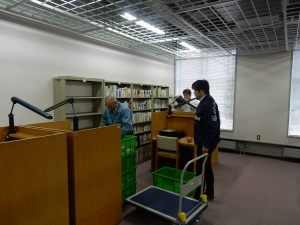 図書の贈呈