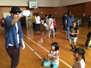 栗山町の子どもたちと「科学遊び」