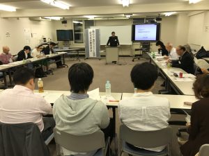 【大学院】地域社会マネジメント研究科で修士論文中間報告会、研究員活動研究会が開催されました